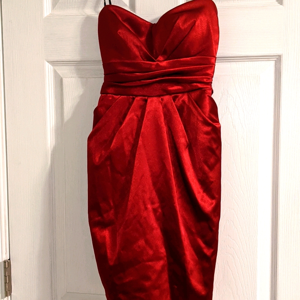 Red strapless dress